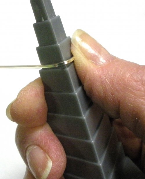 Judy Larson's Wire Triangle Link - , Findings & Components, Toggles & Clasps, Earwire & Headpin, Loops, Wire Loop, Wrapped Wire Loop, keep the wire as straight and square as possible.